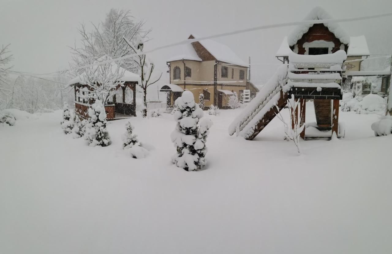 Holiday home золото карпат